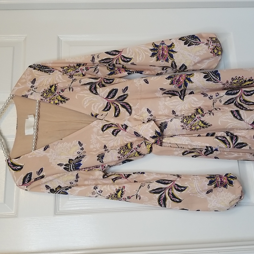 The Jetset Diaries Floral Long Sleeve Maxi Dress Tan Black Below Knee Size Small - Picture 3 of 14